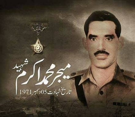 میجر اکرم شہید نے شہادت سے پہلے دشمن کے کمانڈرسے آخری گفتگو   کیا  کی  تھی ،